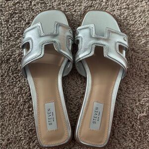 Steven By Steve Madden Silver Metallic Sandals